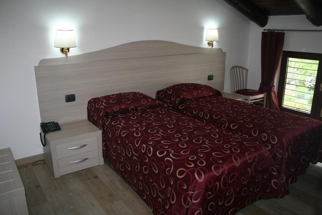Agriturismo Cascina Del Vai Cairo Montenotte Pokój zdjęcie