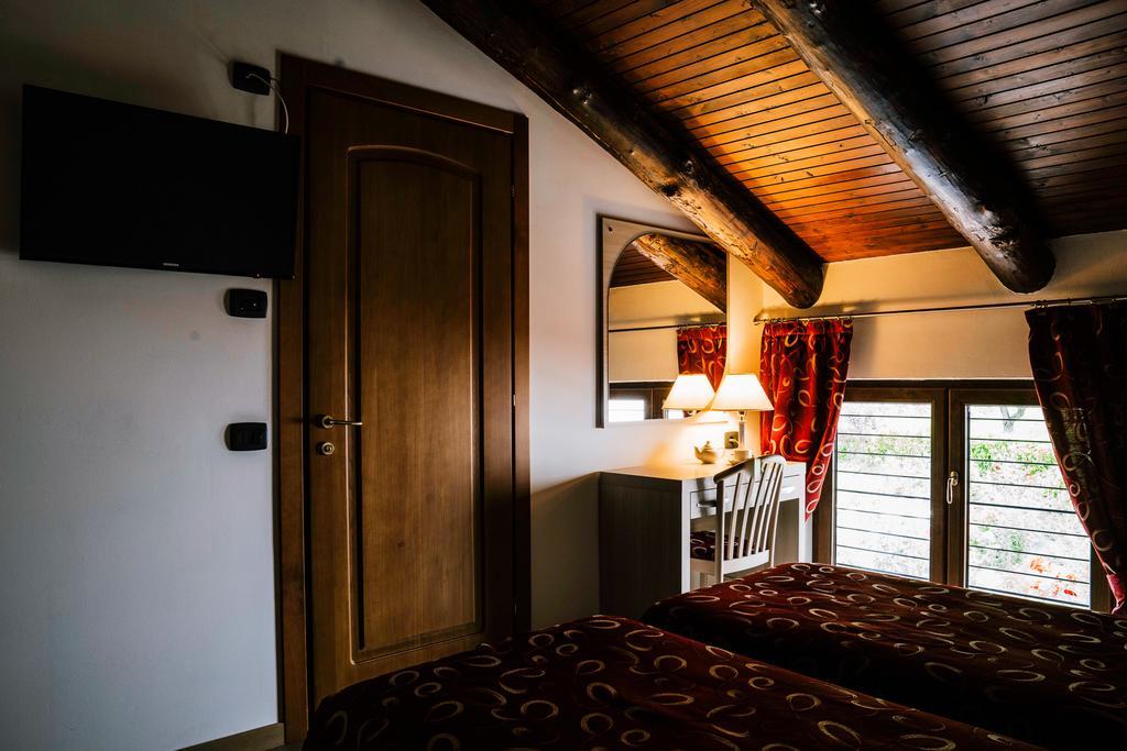 Agriturismo Cascina Del Vai Cairo Montenotte Zewnętrze zdjęcie