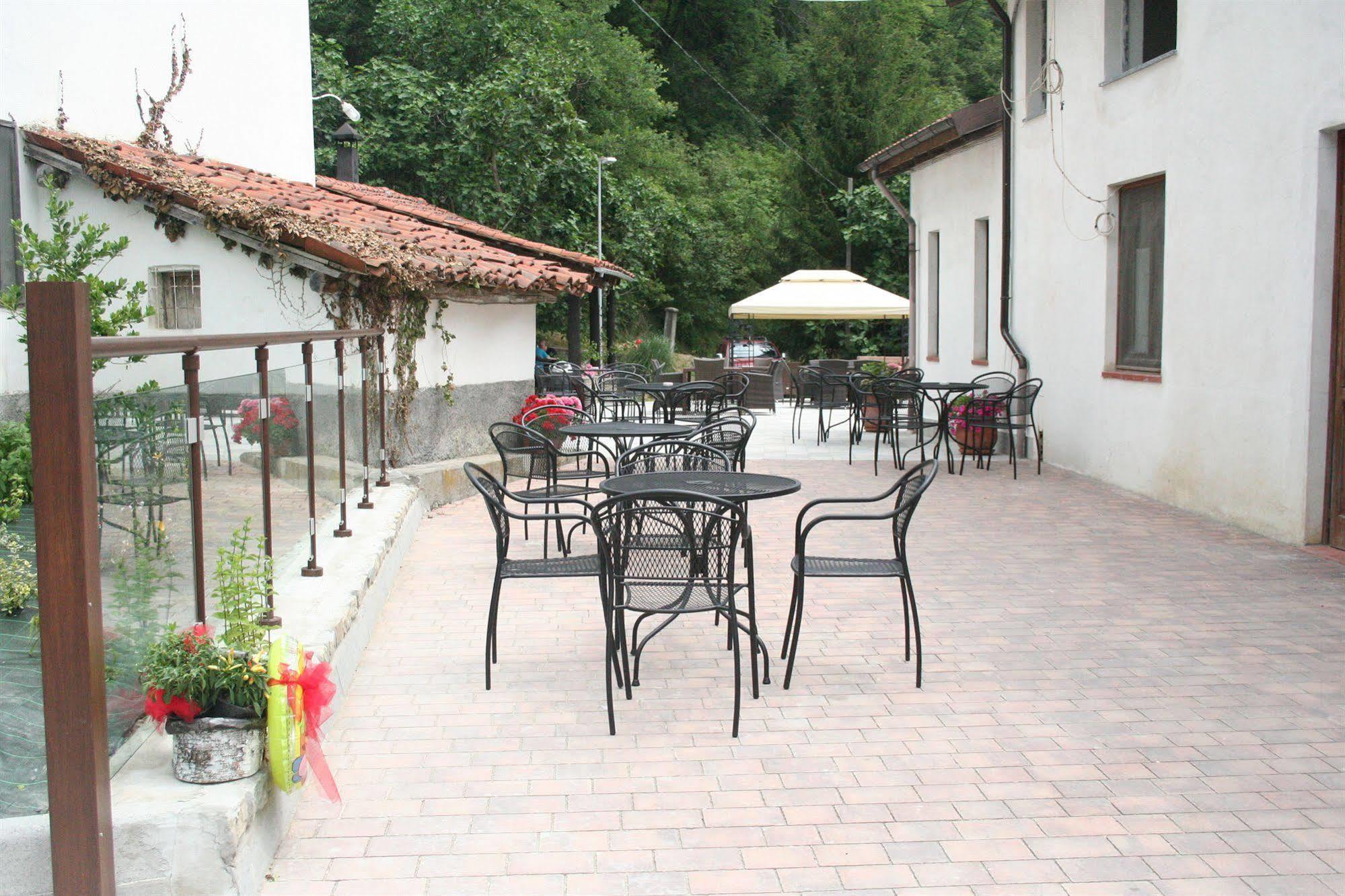Agriturismo Cascina Del Vai Cairo Montenotte Zewnętrze zdjęcie