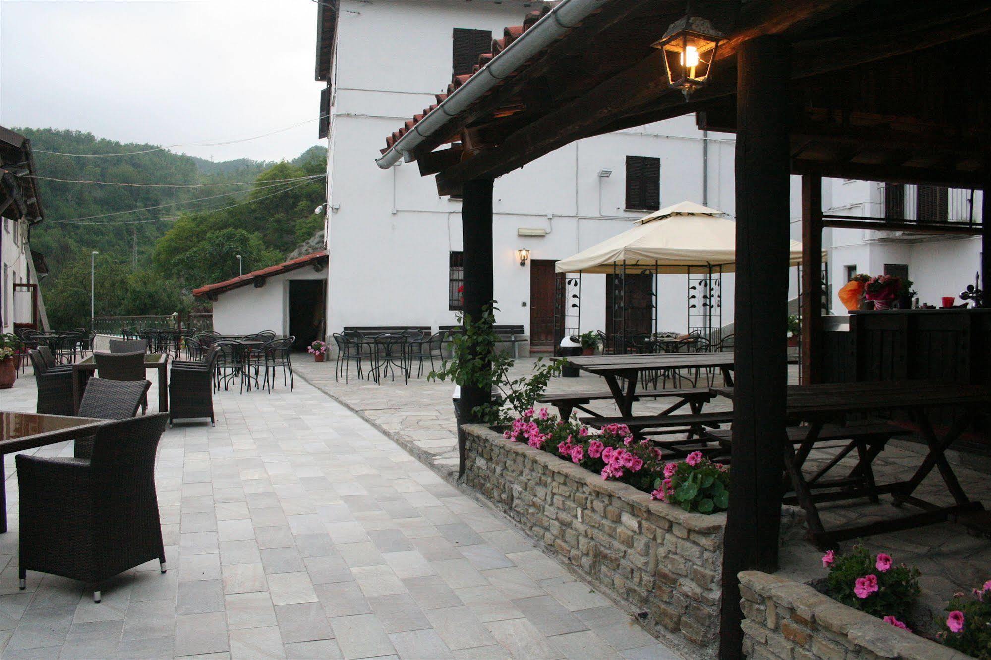 Agriturismo Cascina Del Vai Cairo Montenotte Zewnętrze zdjęcie